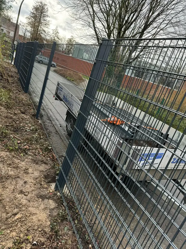 Doppelstabmattenzaun montiert von Zaunonkel