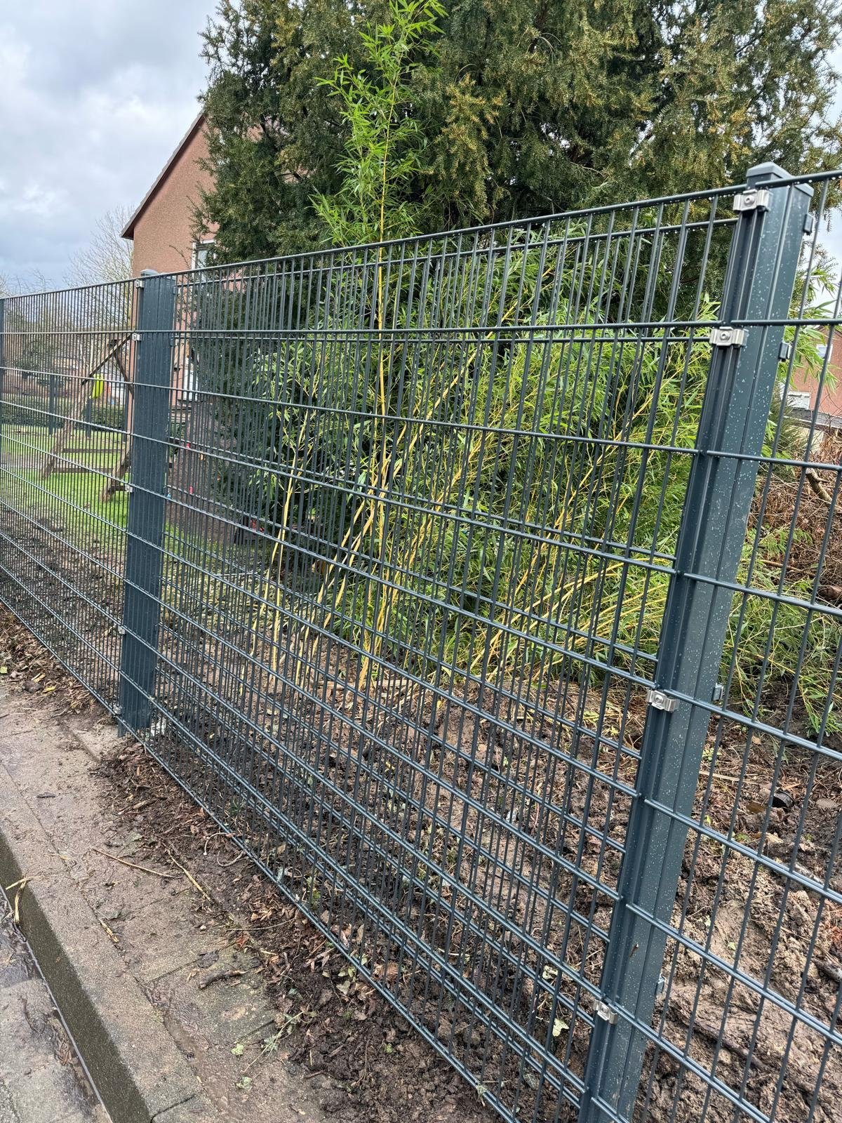 Doppelstabmattenzaun 8/6/8 in Ahlen &ndash; Zaunonkel GmbH