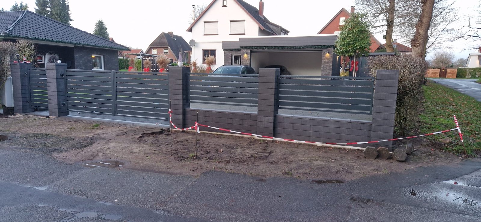 Maßgefertigter Design- und Frontzaun Modell Malachit in bremen &ndash; Zaunonkel GmbH