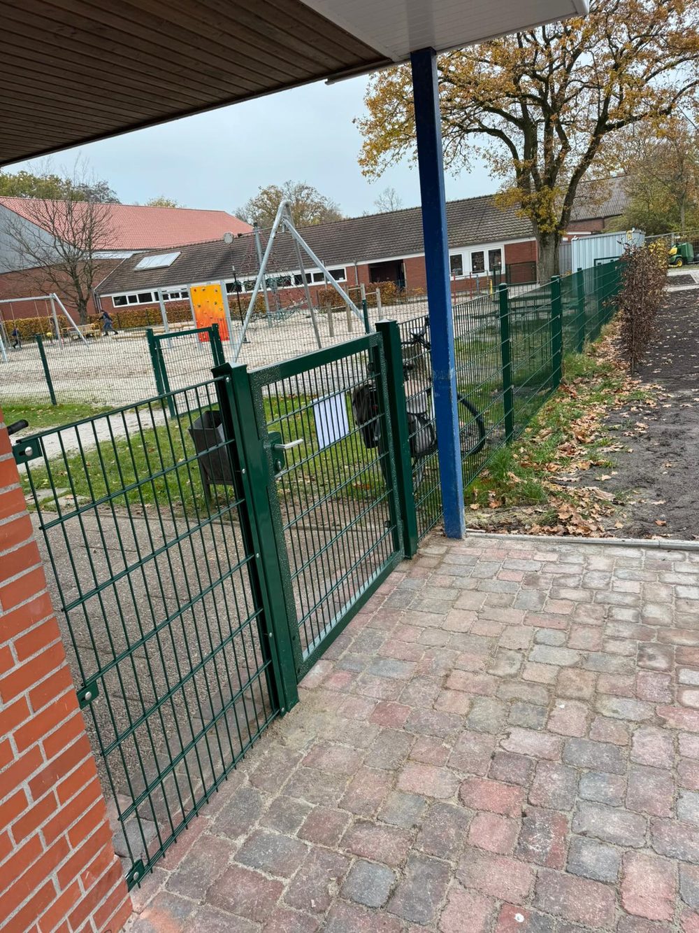 Zaun in Grundschule Collinghorst &ndash; Zaunonkel GmbH
