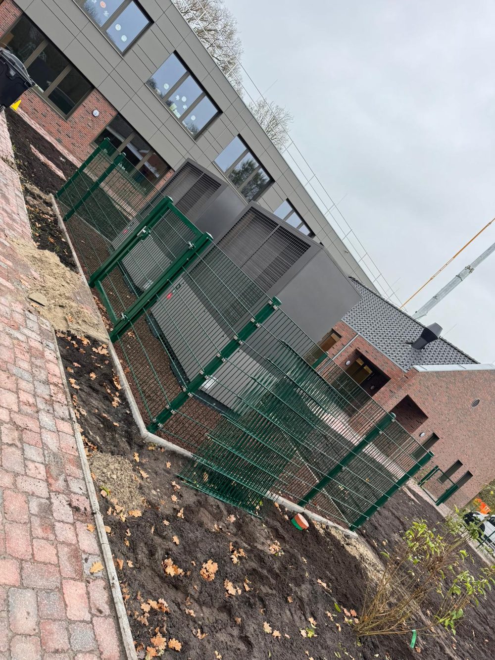Zaun in Grundschule Collinghorst &ndash; Zaunonkel GmbH