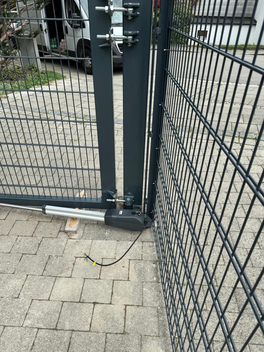 Tor in Ismaning &ndash; Zaunonkel GmbH