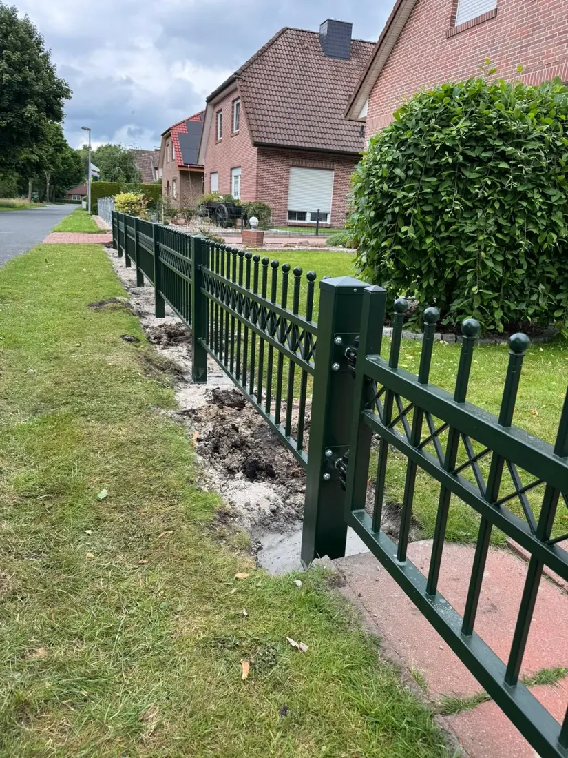 Design- & Frontzaun in Klostermoor – Montage durch Zaunonkel