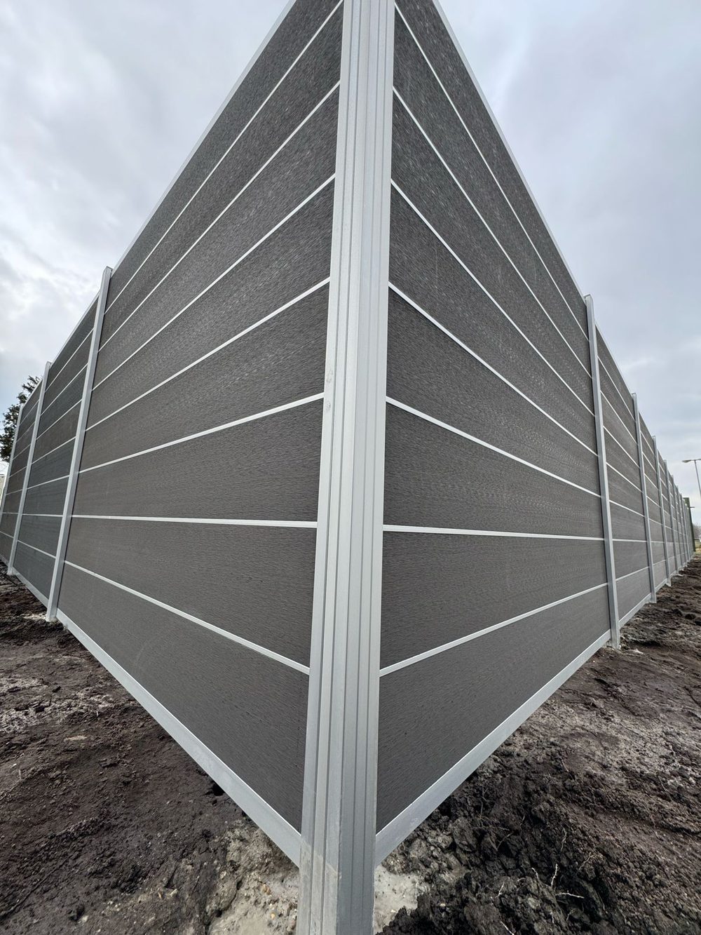WPC-Sichtschutzzaun in Ostrhauderfehn &ndash; Zaunonkel GmbH
