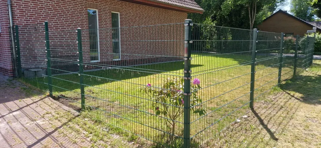 Zaun in Ostrhauderfehn – Montage durch Zaunonkel
