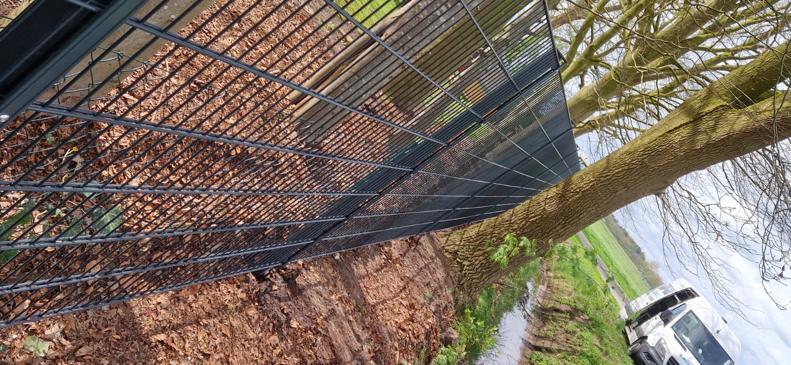 Doppelstabmattenzaun 8/6/8 in Westoverledingen &ndash; Zaunonkel GmbH