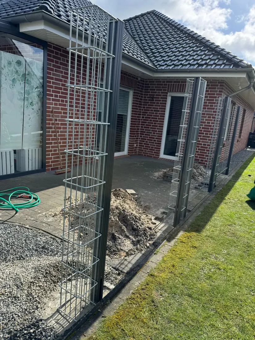 WPC-Sichtschutzzaun in Westoverledingen – Montage durch Zaunonkel