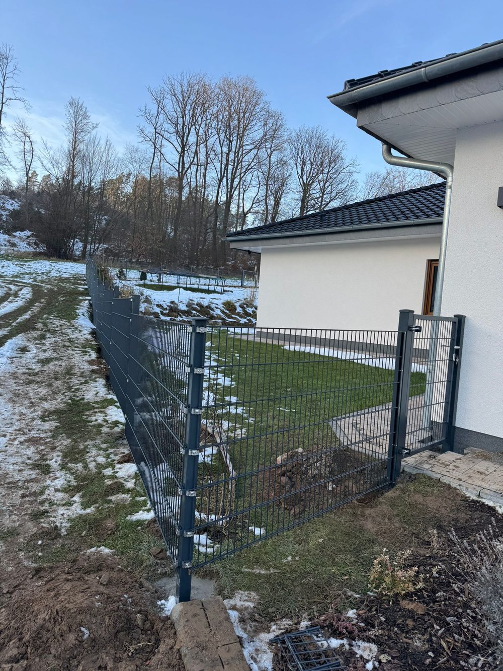 Doppelstabmattenzaun 8/6/8 in Wolfhagen &ndash; Zaunonkel GmbH